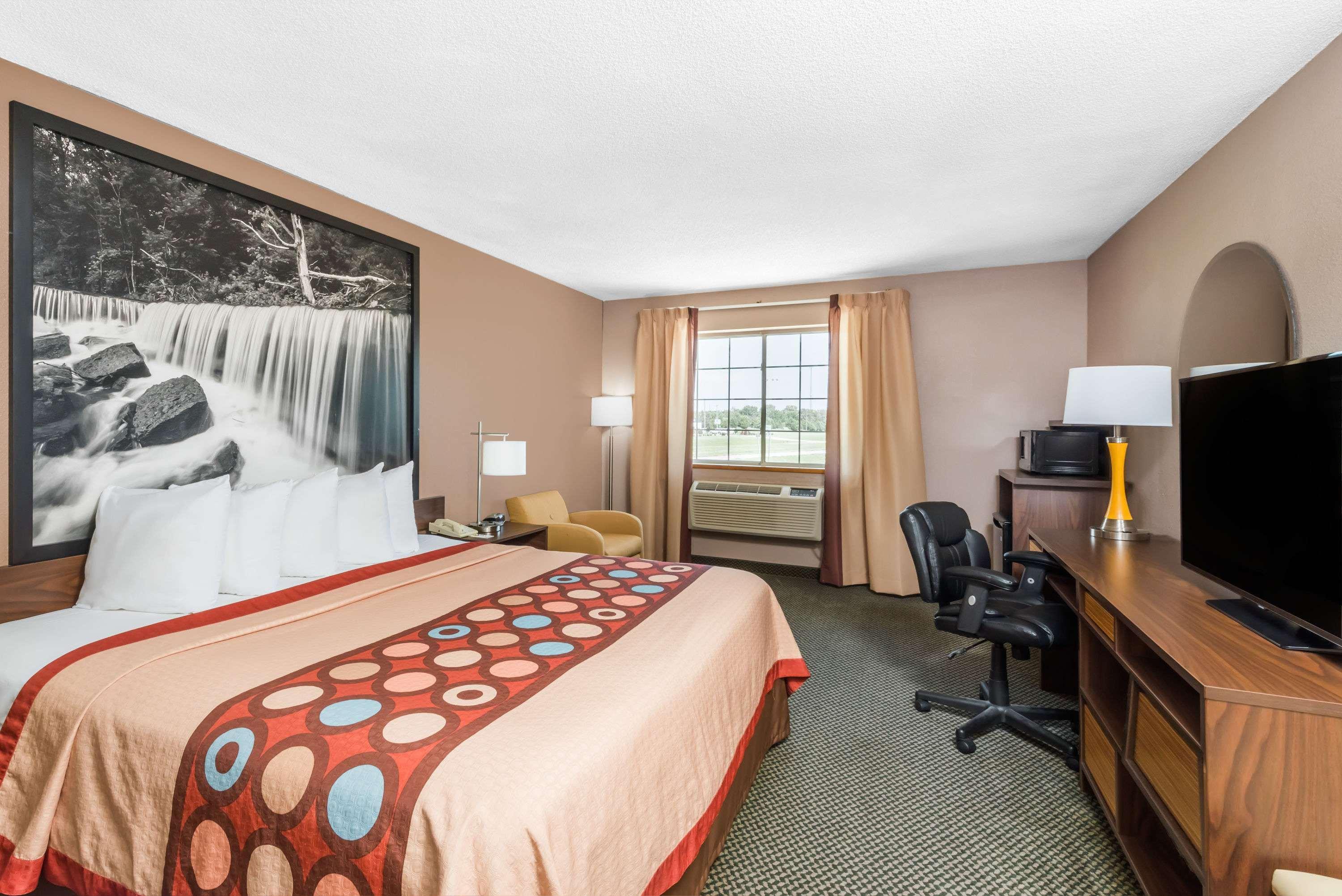 Super 8 By Wyndham Winfield-Quail Ridge Area Hotell Eksteriør bilde