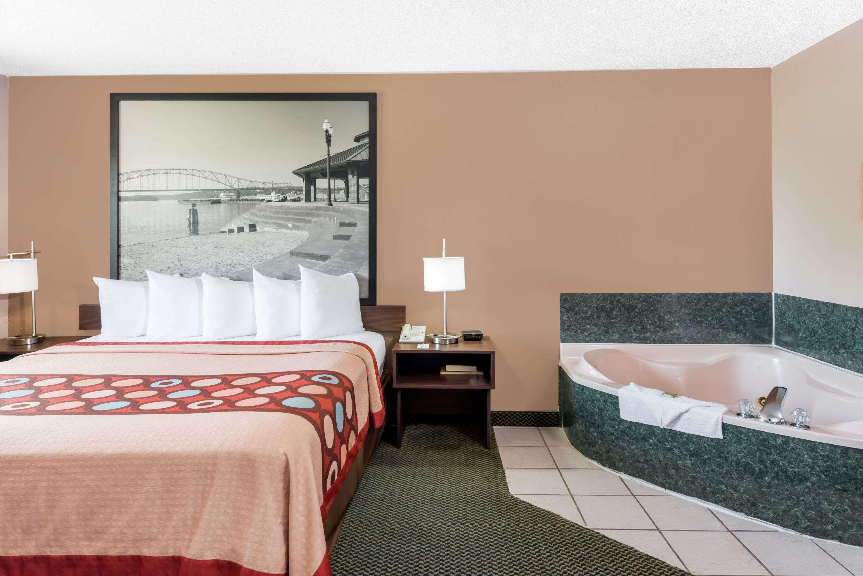 Super 8 By Wyndham Winfield-Quail Ridge Area Hotell Eksteriør bilde