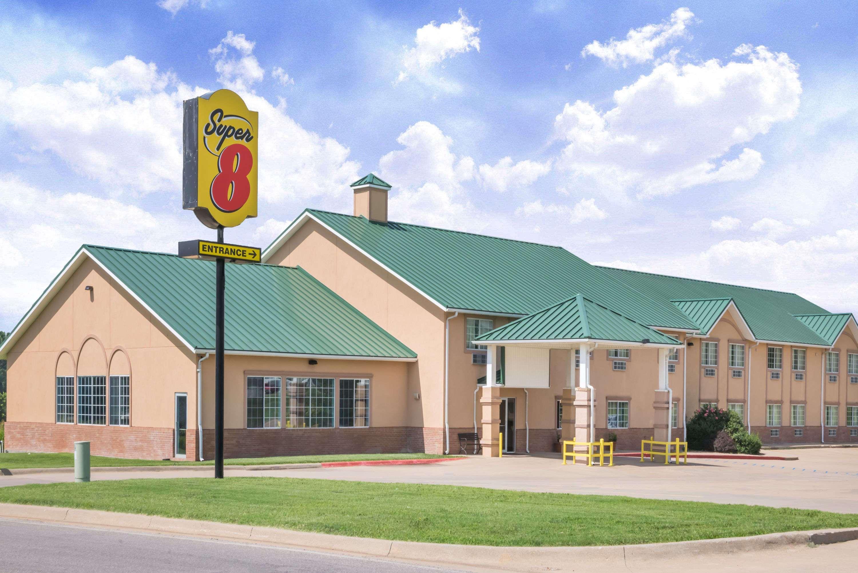 Super 8 By Wyndham Winfield-Quail Ridge Area Hotell Eksteriør bilde