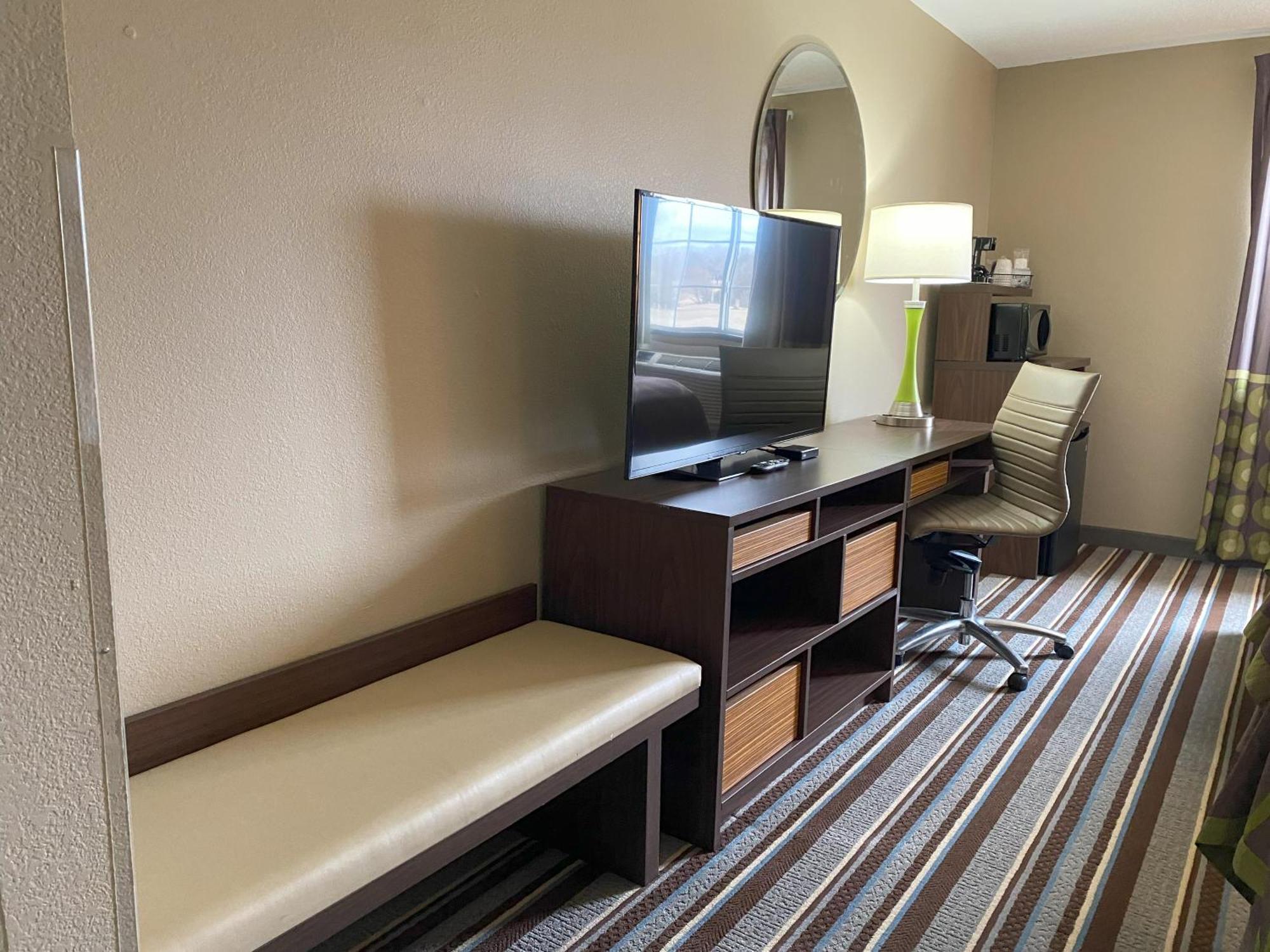 Super 8 By Wyndham Winfield-Quail Ridge Area Hotell Eksteriør bilde